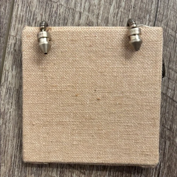 Gucci Sterling Silver Omnia Amor Aman Tibus Drop Heart Earrings - Picture 7 of 9